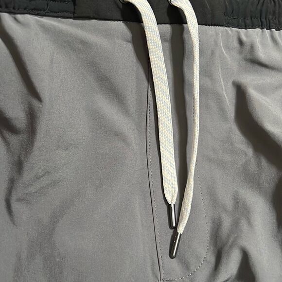 SONOMA Swim Trunks XL Gray Black Zip Pocket Drawstring Stretch Waistband Mesh - Picture 13 of 15